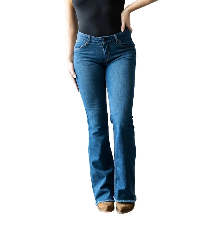 Women's Vintage-Inspired Outfit Lola Raw Hem Jeans In Blue