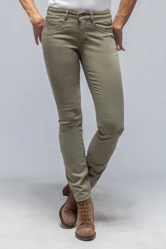 Women's Layered Outfit Dream Skinny Stretch Jeans In Sage